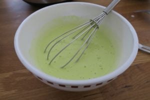 etapes-gateau-crepes-arc-en-ciel 8